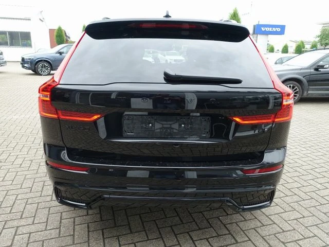 Volvo XC60 Black Edition Plus T8 AWD - изображение 7