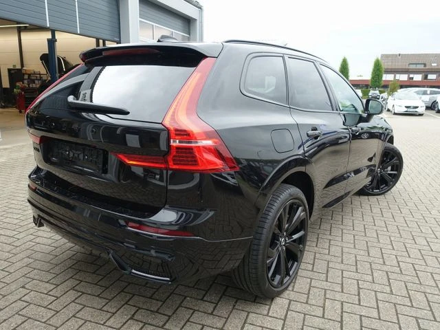 Volvo XC60 Black Edition Plus T8 AWD - изображение 2