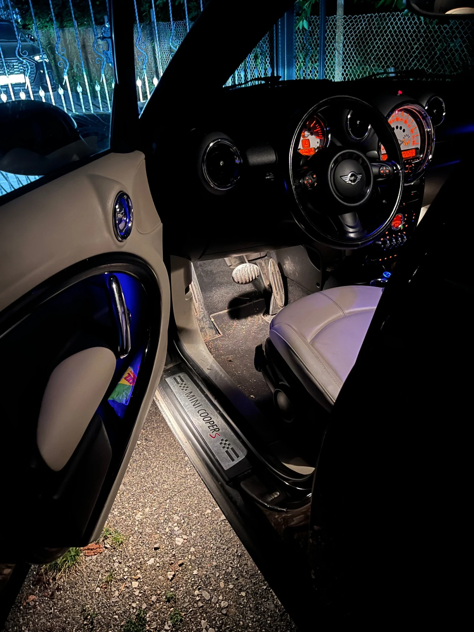 Mini Countryman All4 cooper S, снимка 14 - Автомобили и джипове - 55807846