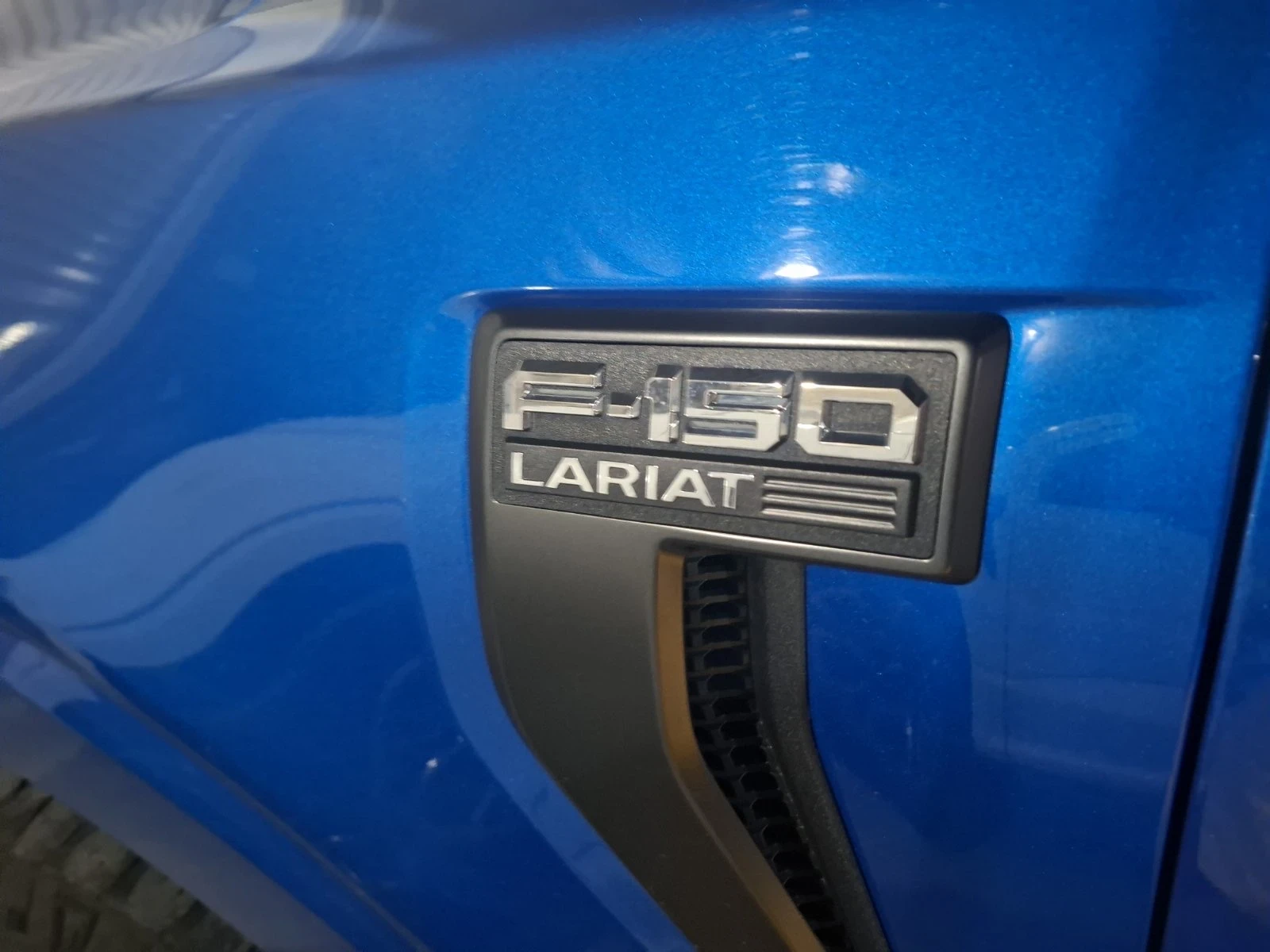 Ford F150 Lariat 5.0 Coyote V8 - изображение 5