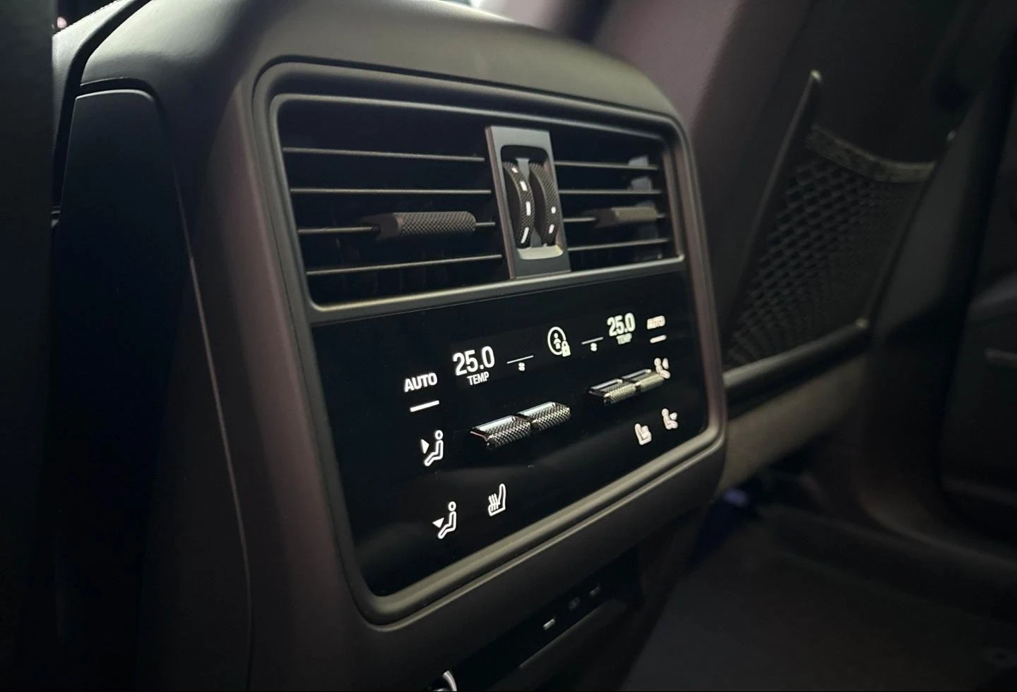 Porsche Cayenne TURBO E-HYBRID/GT PAKET/CERAMIC/CARBON/BOSE/HEADUP | Mobile.bg � ����������� 13