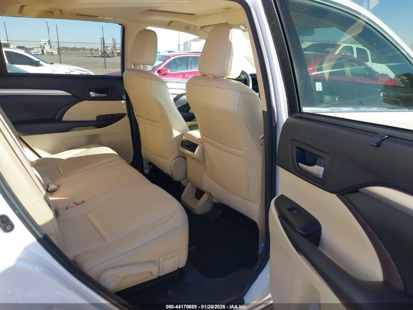 Toyota Highlander 3.5l Xle V6 - изображение 8