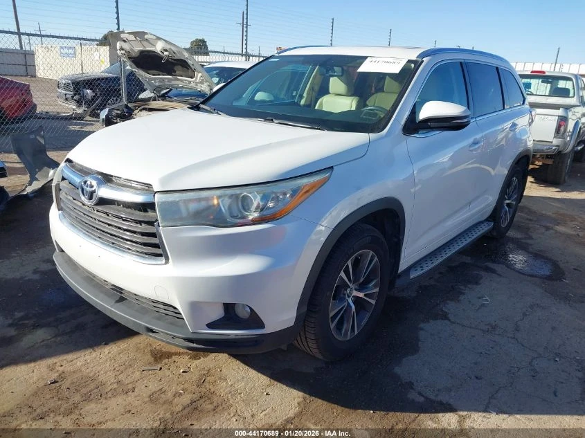 Toyota Highlander 3.5l Xle V6 - изображение 2