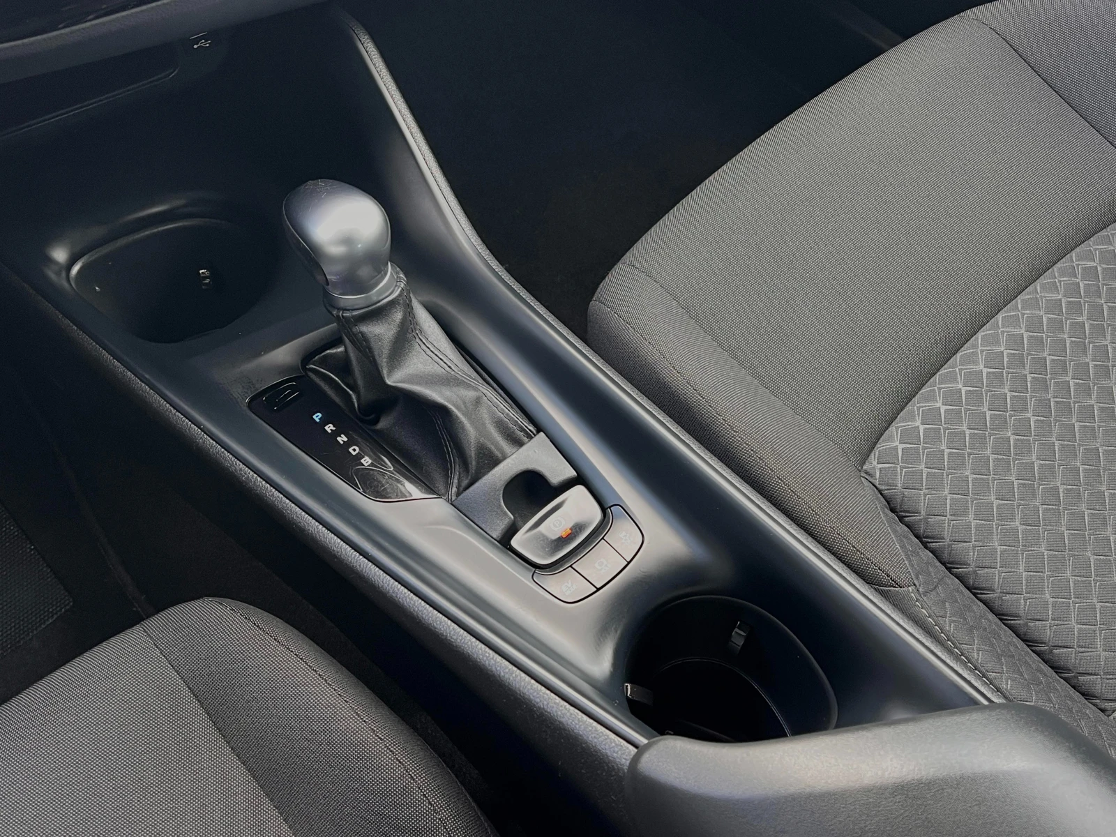 Toyota C-HR 1.8Hybrid 127000km * * ������� ����������* *  | Mobile.bg � ����������� 10