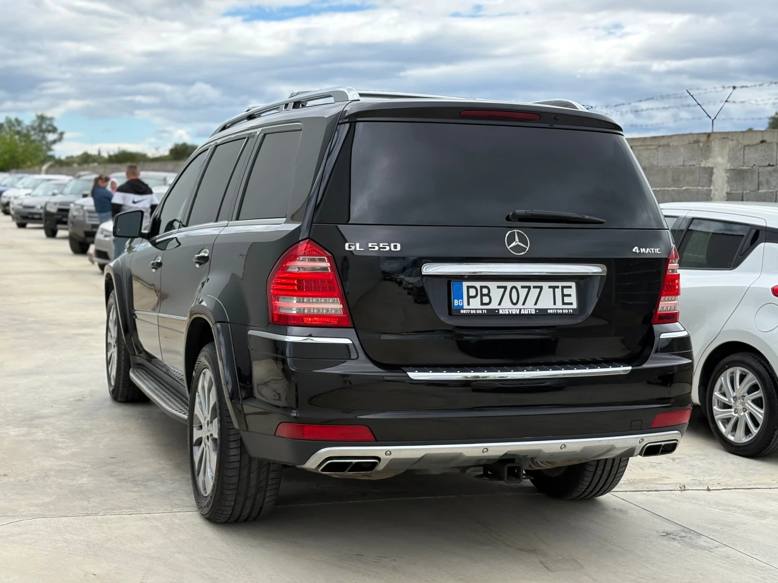 Mercedes-Benz GL 550 550 AMG* 4matic* Обдухване* TV* Keyless* 7G, снимка 4 - Автомобили и джипове - 54580954