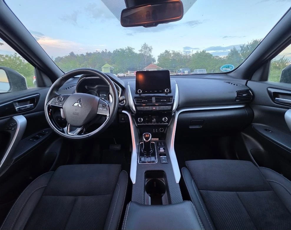Mitsubishi Eclipse Cross PHEV Топ Състояние, снимка 10 - Автомобили и джипове - 54814381