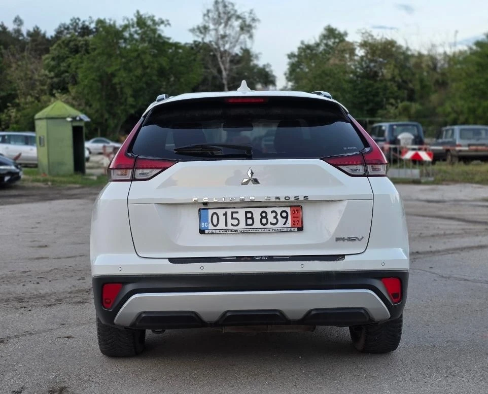 Mitsubishi Eclipse Cross PHEV Топ Състояние, снимка 2 - Автомобили и джипове - 54814381