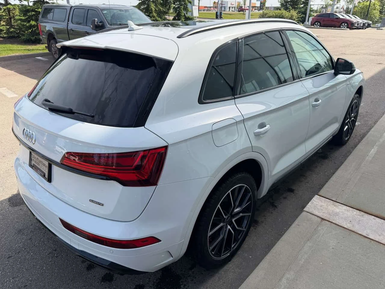 Audi Q5 Progressiv/ПАНОРАМА/ДИСТРОНИК/360, снимка 6 - Автомобили и джипове - 54897057
