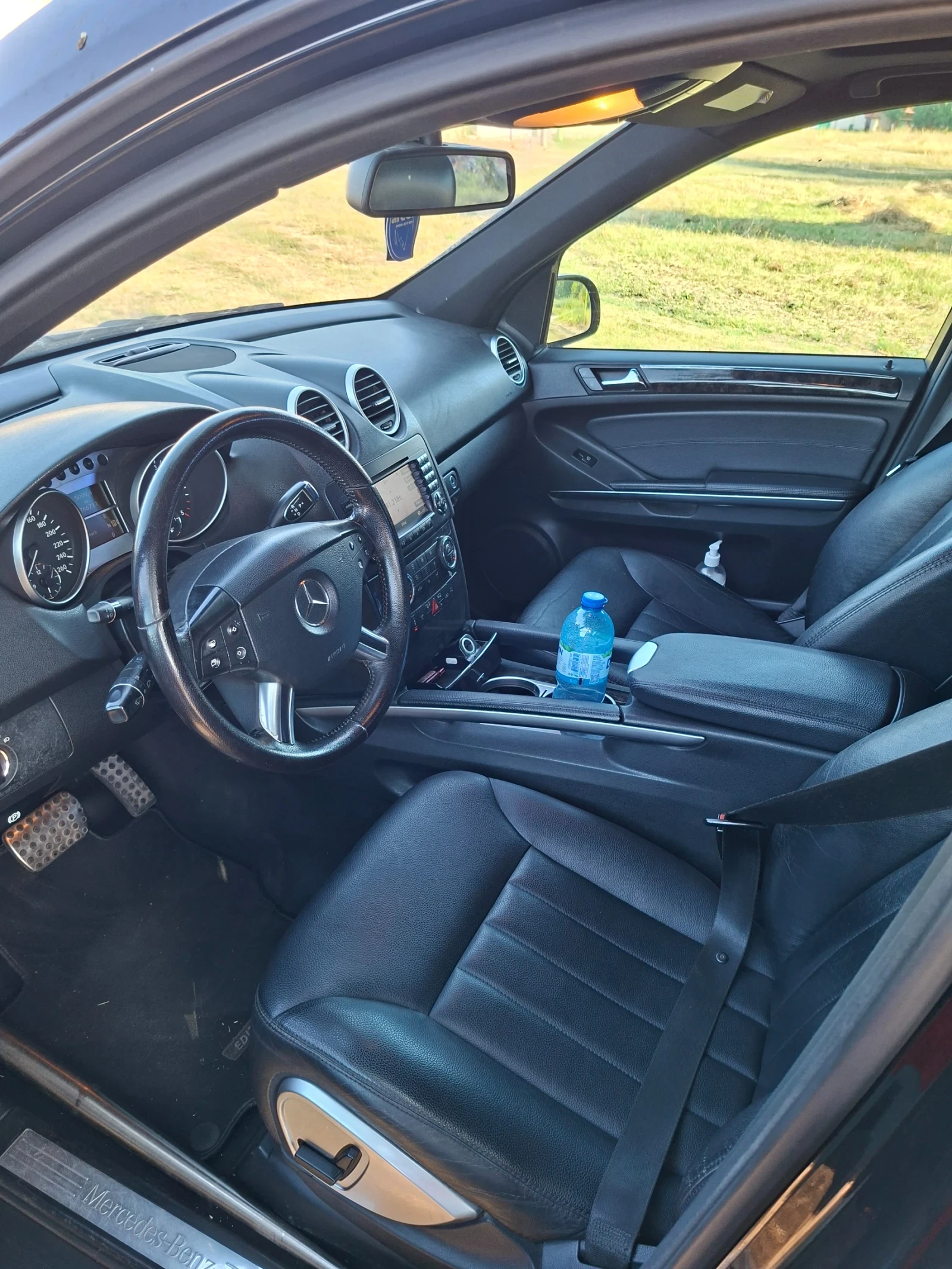 Mercedes-Benz ML 320, снимка 8 - Автомобили и джипове - 56245910
