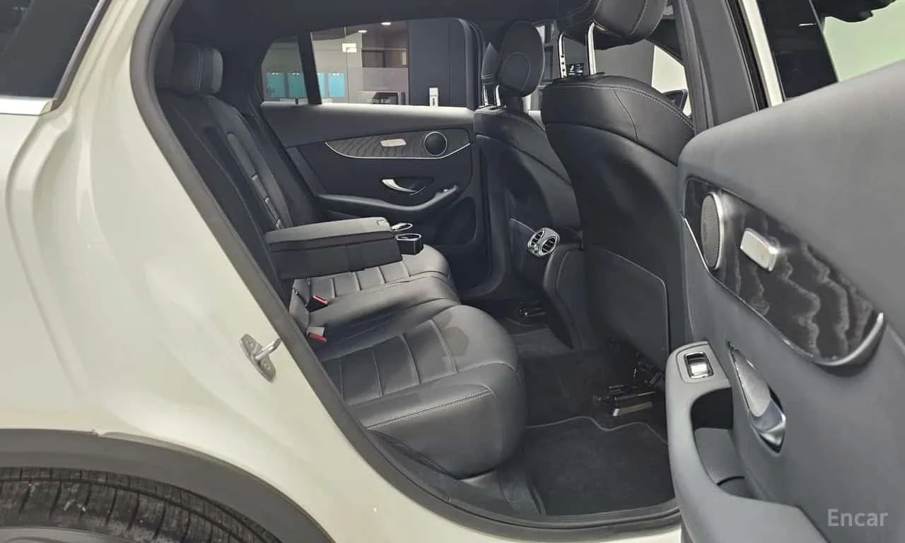 Mercedes-Benz GLC 300 4MATIC Coupe * ����� �� ����������� | Mobile.bg � ����������� 12