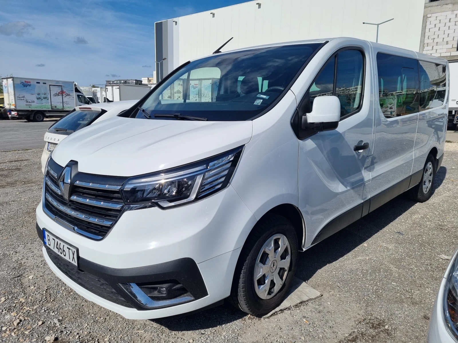 Renault Trafic 2.00 diesel - изображение 2