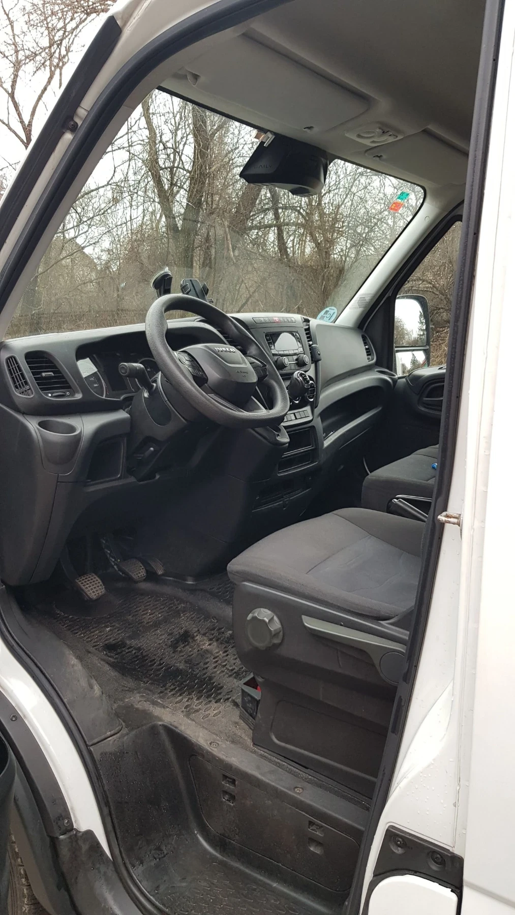 Iveco Daily 35s16, снимка 15 - Бусове и автобуси - 48744915