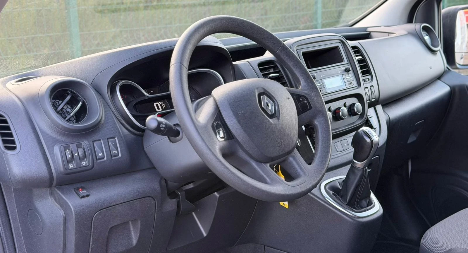 Renault Trafic 20 170кс автоматик - изображение 9