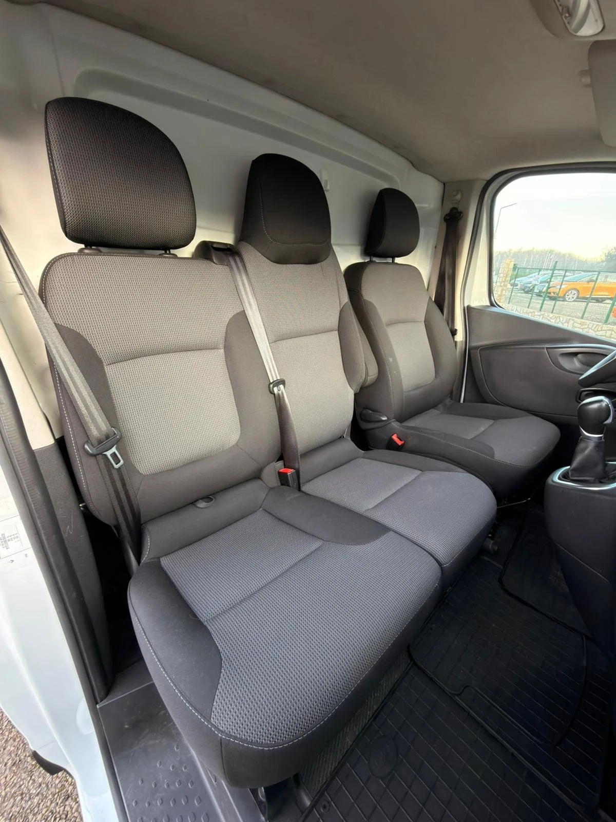 Renault Trafic 20 170кс автоматик - изображение 10