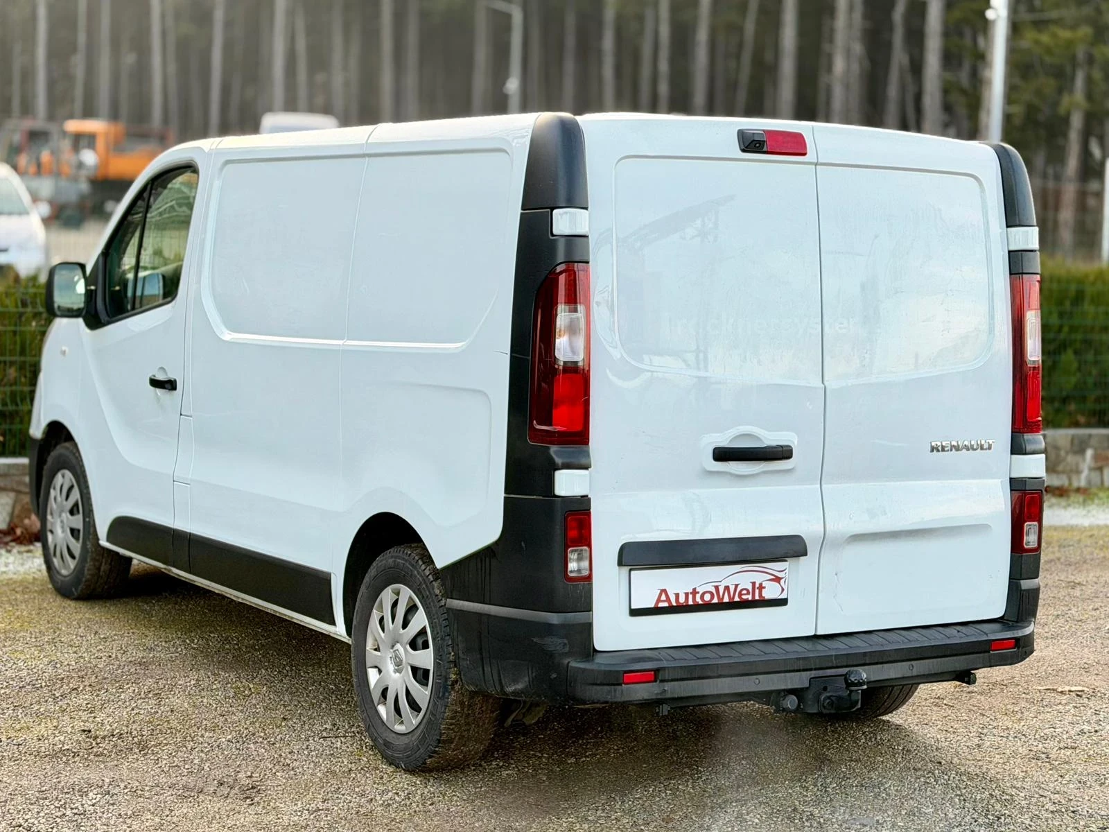 Renault Trafic 20 170кс автоматик - изображение 5