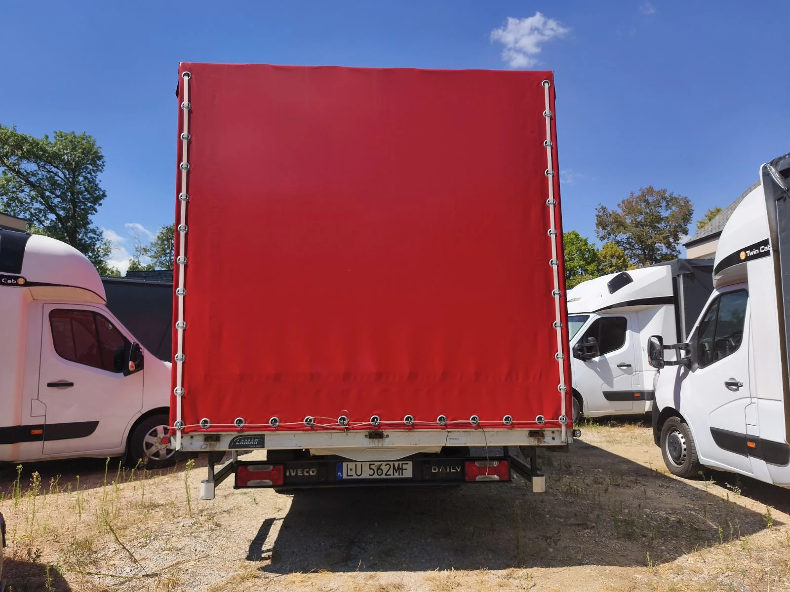 Iveco Daily ДВОЙНА КАБИНА//ЛАМАР//ЛИЗИНГ//10ПАЛЕТА, снимка 7 - Бусове и автобуси - 55838565