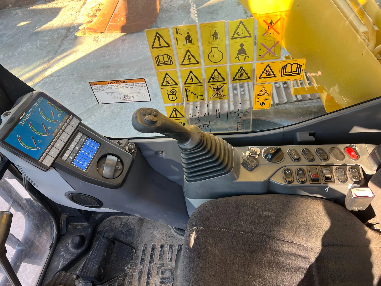  Komatsu PC 210 MH-8 | Mobile.bg   13