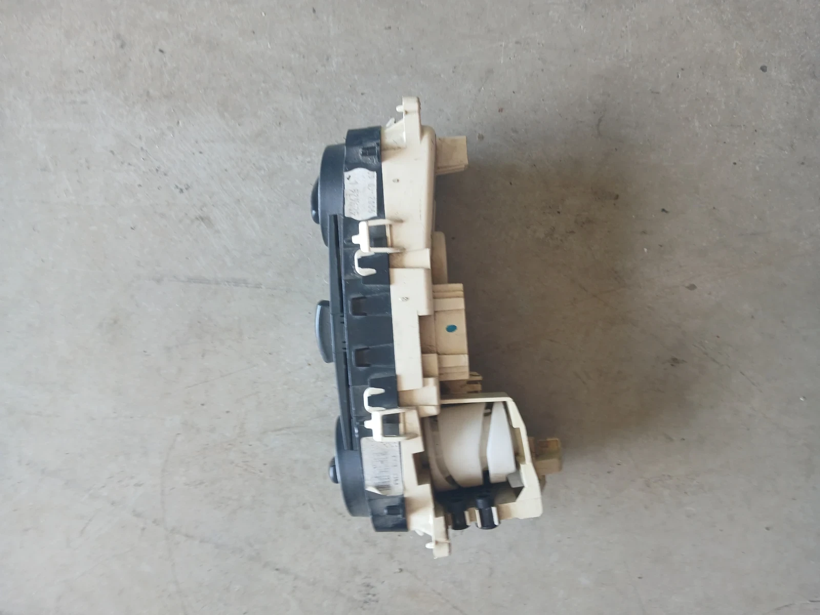 А169 830 15 85 Климатроник  Mercedes A169, снимка 3 - Части - 54843067