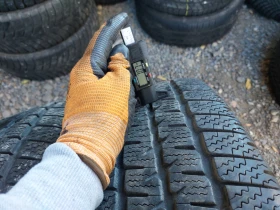 Гуми Зимни 225/75R16, снимка 4