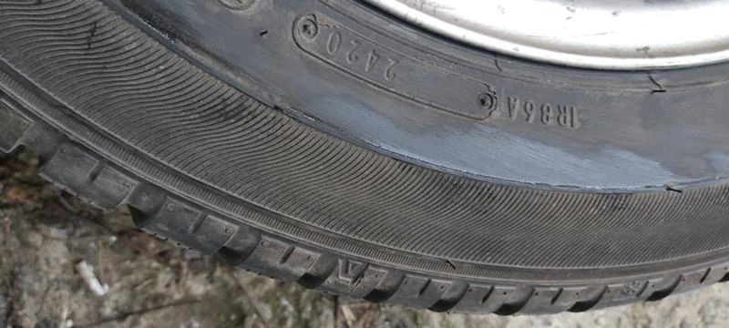 Гуми Зимни 225/55R16, снимка 9 - Гуми и джанти - 32284214