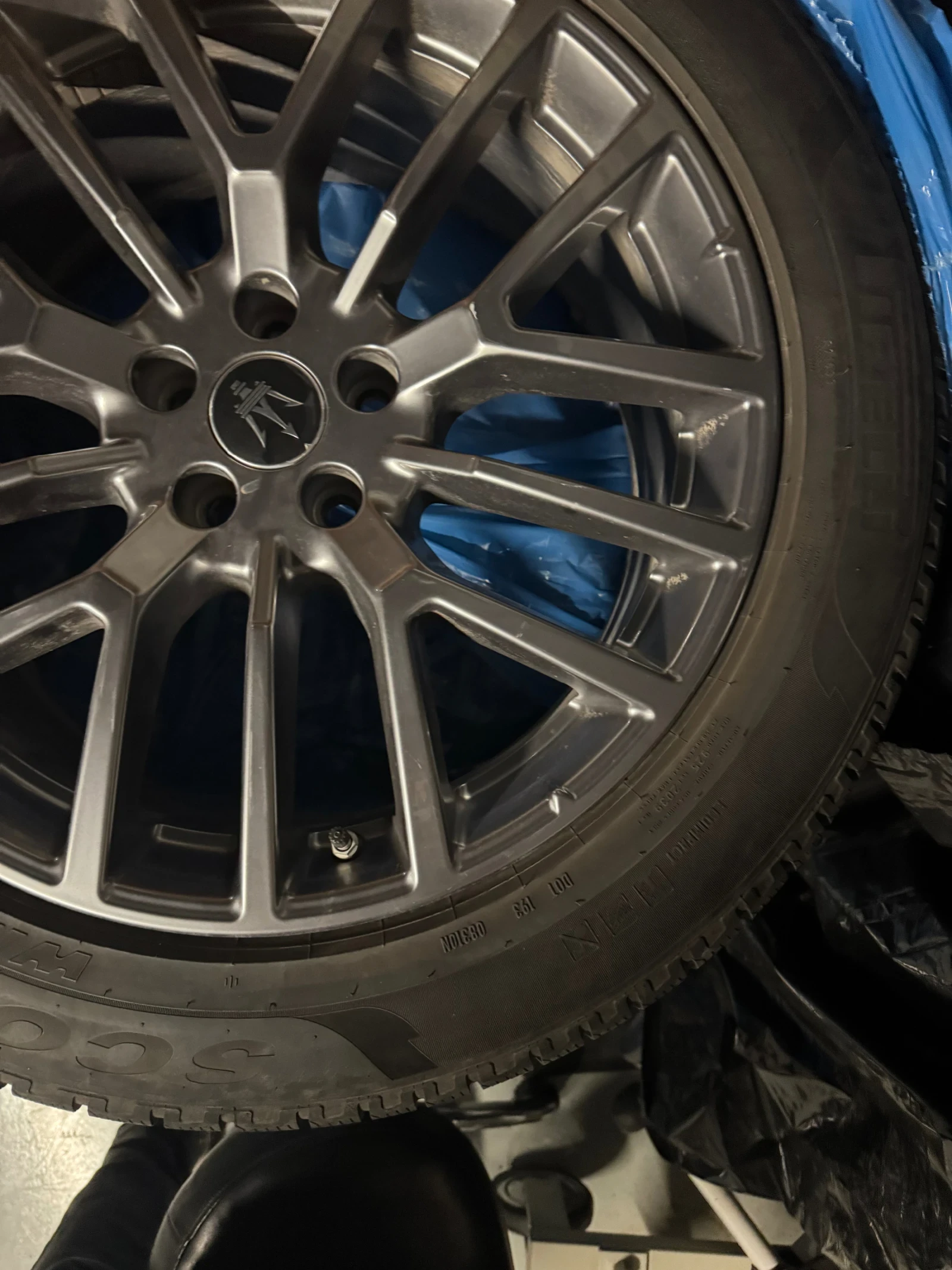 ���� � ������ 235/55R19 �� Maserati Grecale | Mobile.bg � ����������� 3