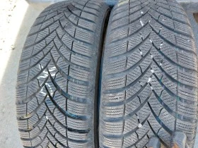 Гуми Зимни 205/60R16, снимка 3 - Гуми и джанти - 40489425