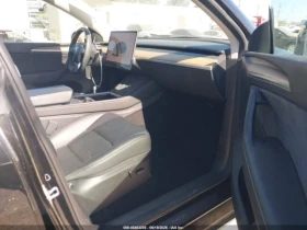 Tesla Model Y LONG RANGE* DUAL MOTOR* КОЖА* ПОДГРЕВ* ПАНОРАМА* , снимка 5