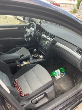 Skoda Superb, снимка 5