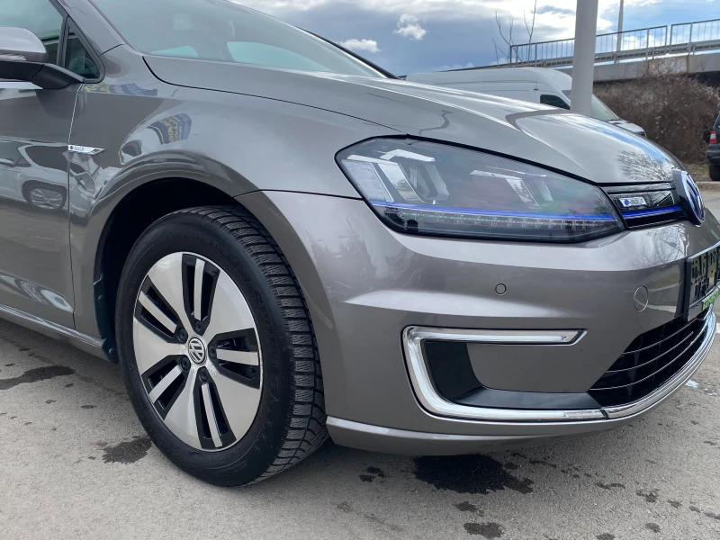 VW Golf E-GOLF/ВС.ЕКСТРИ/ШВЕЙЦАРИЯ, снимка 4 - Автомобили и джипове - 37014318