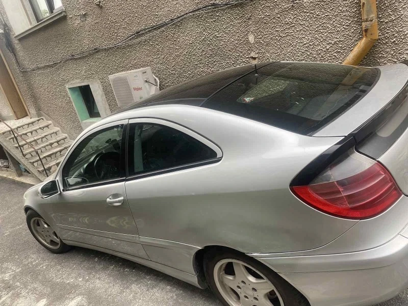 Mercedes-Benz C 200, снимка 2 - Автомобили и джипове - 47185326