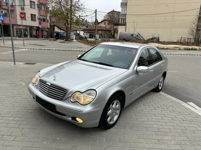 Mercedes-Benz C 180 Kompressor, снимка 2 - Автомобили и джипове - 48343123