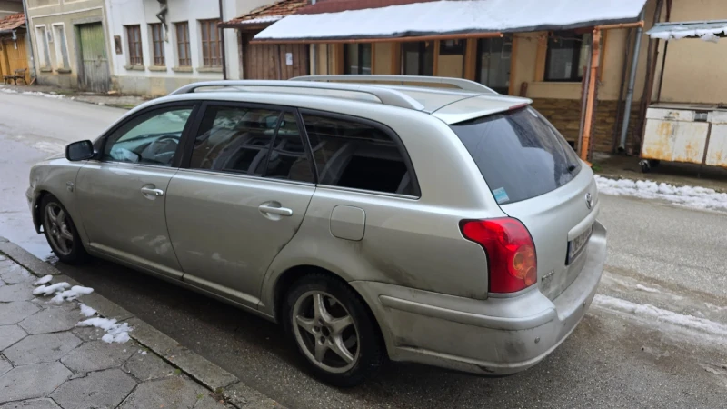 Toyota Avensis, снимка 3 - Автомобили и джипове - 48450031