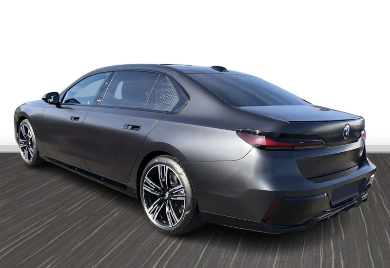 BMW 740 xd Theater Screen* M Pack* B&W* * ЛИЗИНГ* , снимка 3 - Автомобили и джипове - 51916909