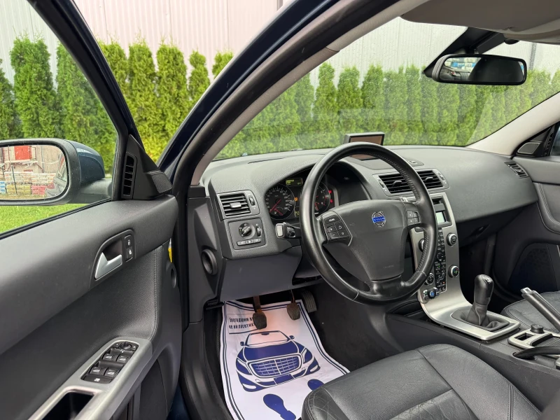 Volvo V50 2.5 T5/AWD/Facelift/ШВЕЙЦАРИЯ!!!, снимка 6 - Автомобили и джипове - 51757799