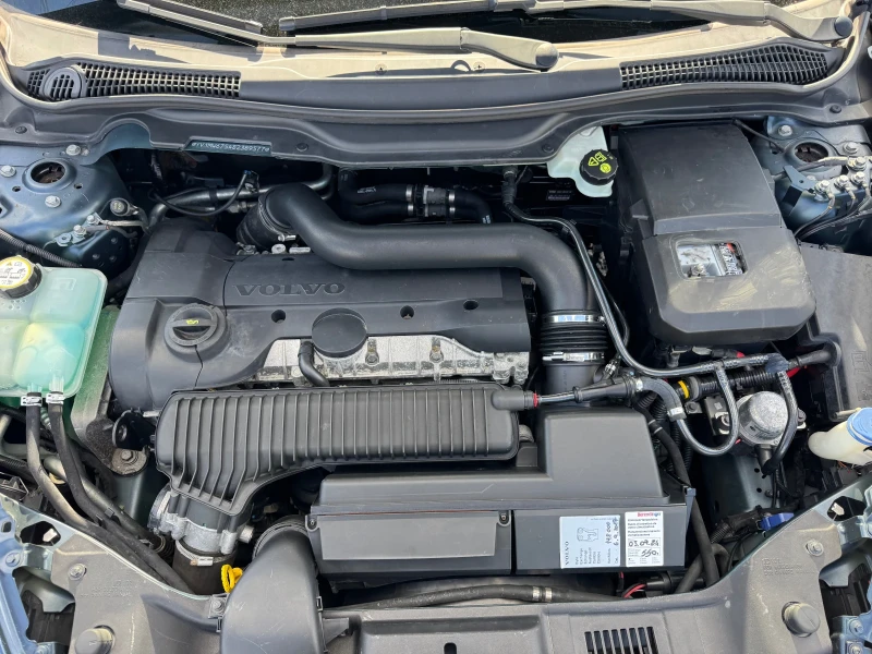 Volvo V50 2.5 T5/AWD/Facelift/ШВЕЙЦАРИЯ!!!, снимка 15 - Автомобили и джипове - 51757799