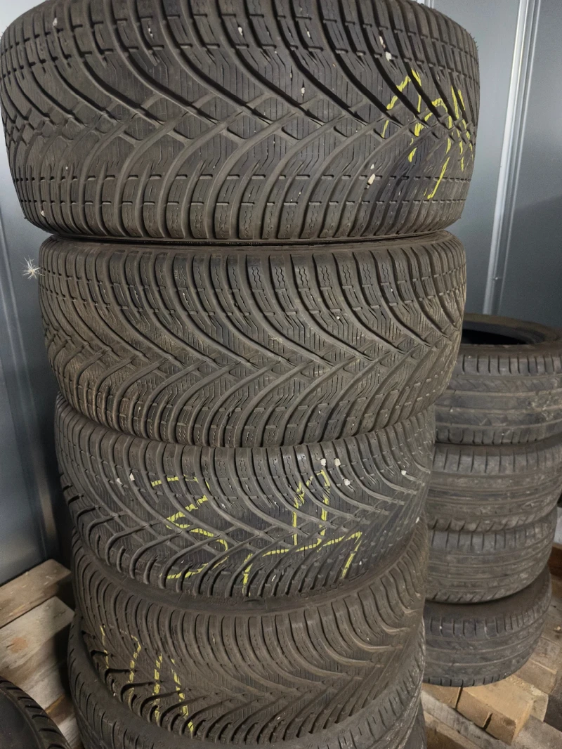 Toyota Yaris 1.8vvti TS 133 кс, снимка 14 - Автомобили и джипове - 52296861