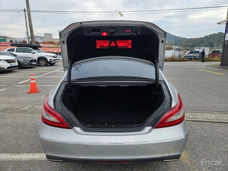 Mercedes-Benz CLS 350, снимка 9 - Автомобили и джипове - 52735173