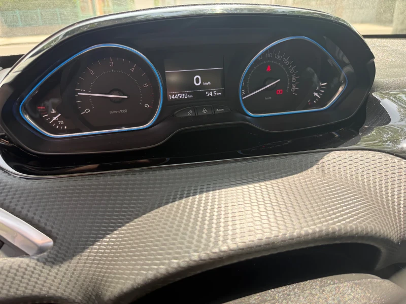 Peugeot 2008 1.6 DIESEL AUSTRIA , снимка 10 - Автомобили и джипове - 52913036