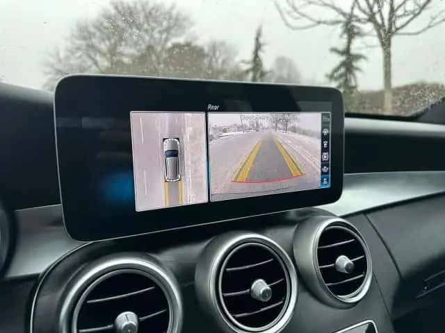 Mercedes-Benz C 300 * WAGON / SPORT PACKAGE / ПОДГРЕВИ / CARFAX , снимка 14 - Автомобили и джипове - 53535661