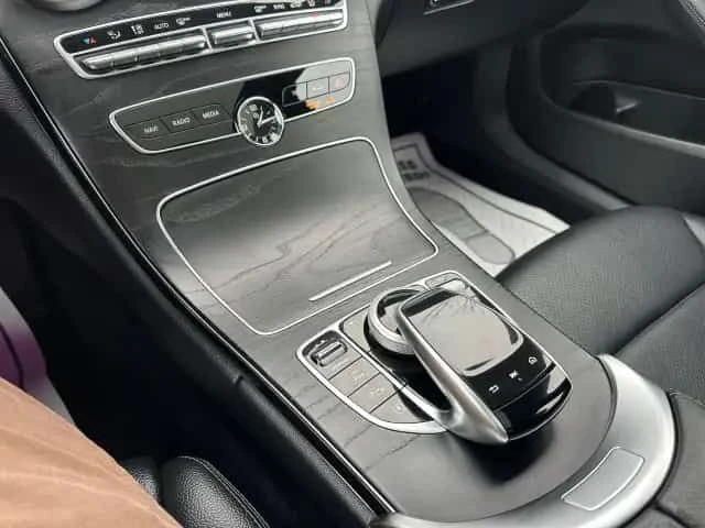 Mercedes-Benz C 300 * WAGON / SPORT PACKAGE / ПОДГРЕВИ / CARFAX , снимка 12 - Автомобили и джипове - 53535661