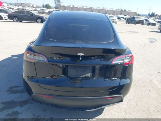 Tesla Model Y LONG RANGE* DUAL MOTOR* КОЖА* ПОДГРЕВ* ПАНОРАМА* , снимка 16 - Автомобили и джипове - 55452352