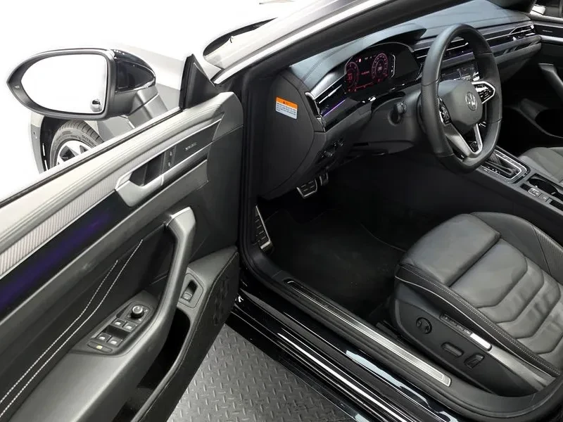 VW Arteon R-LINE 4MOTION, снимка 10 - Автомобили и джипове - 55562157