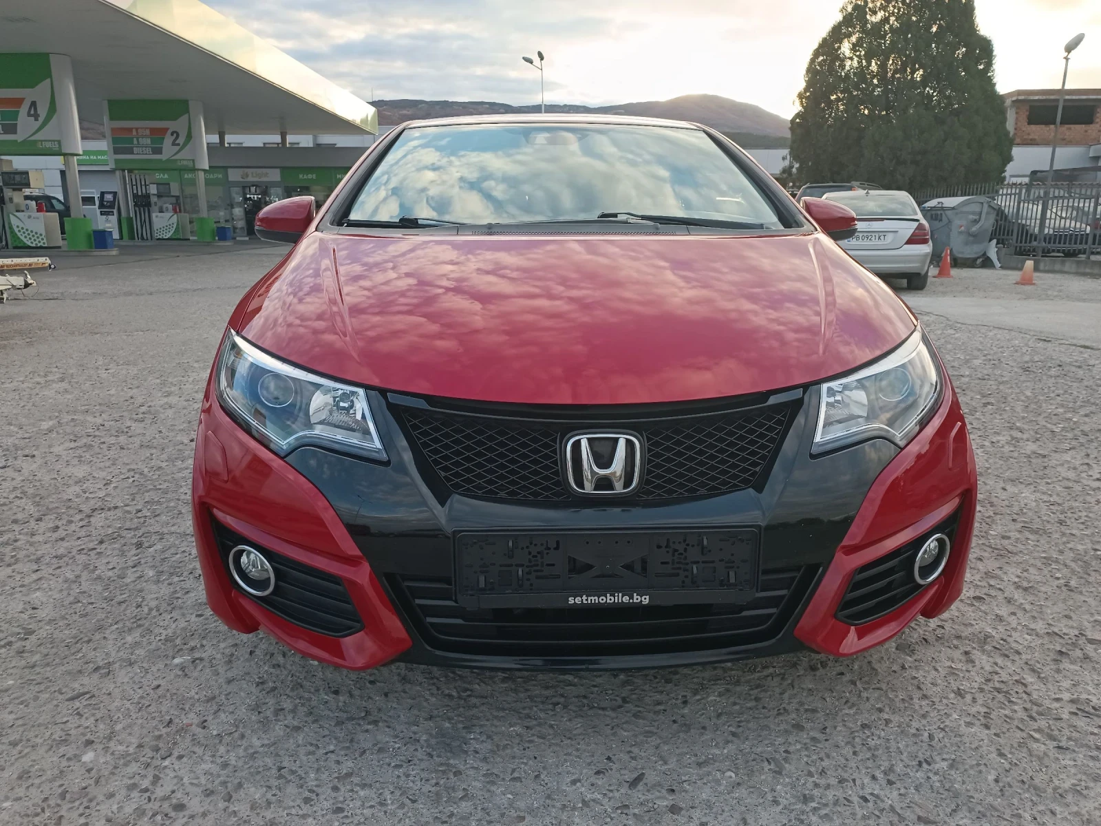 Honda Civic 1.6i-DTEC FACE FULL SERVICE NEW !!! - изображение 2