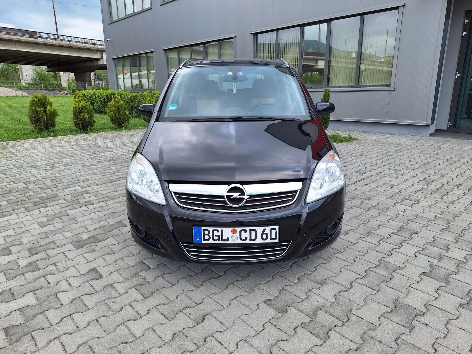 Opel Zafira 1.9CDTI Face! Cosmo! - изображение 2