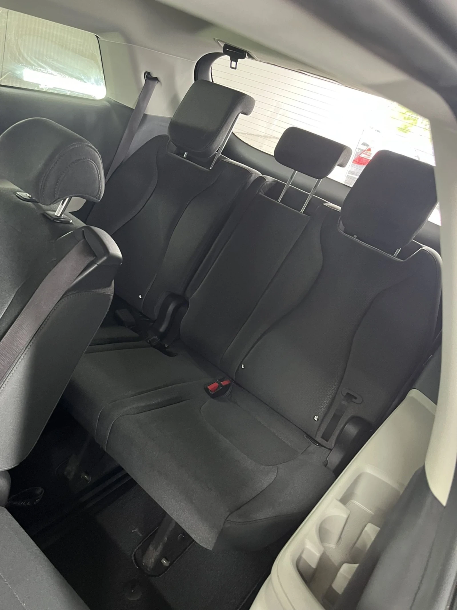 Kia Carnival  - изображение 8