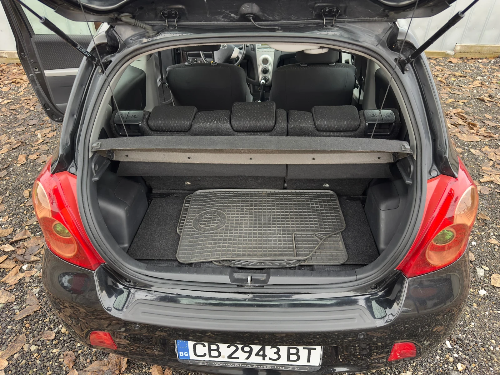 Toyota Yaris 1.8vvti TS 133 кс - изображение 10