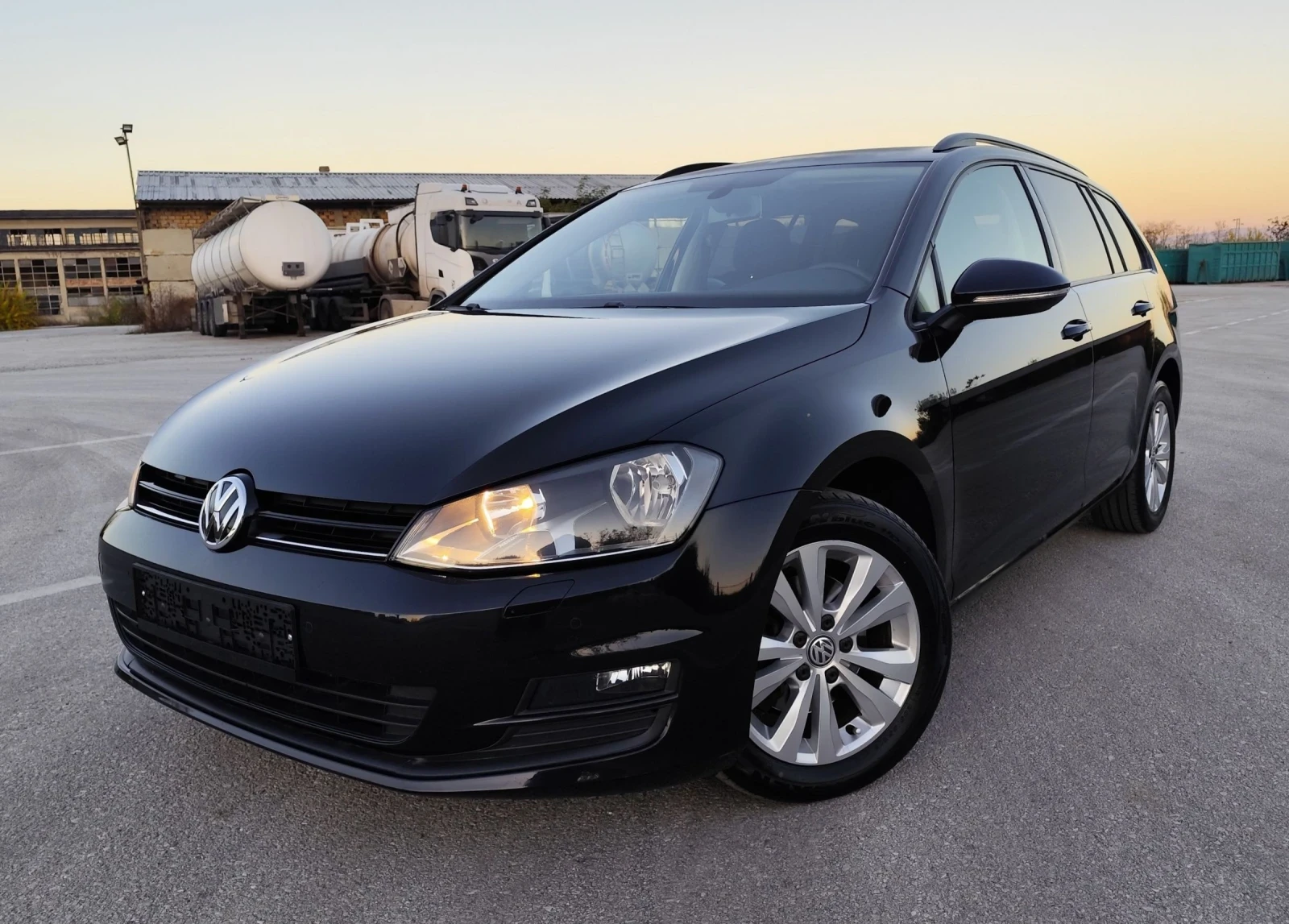 VW Golf 1.6TDI-105кс-EURO-6-ПОДГРЕВ - изображение 3