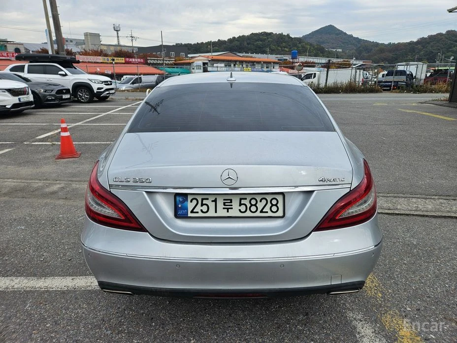 Mercedes-Benz CLS 350  - изображение 6
