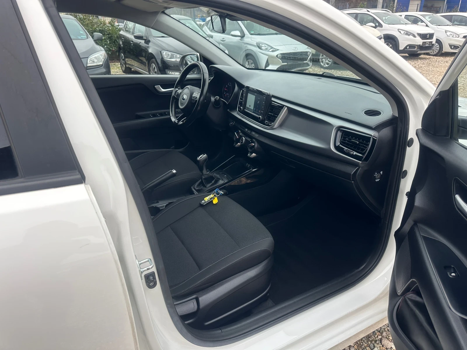 Kia Rio  - изображение 8