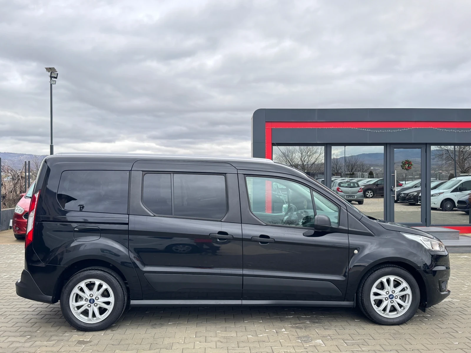 Ford Connect MAXI 7-МЕСТА КАМЕРА - изображение 6